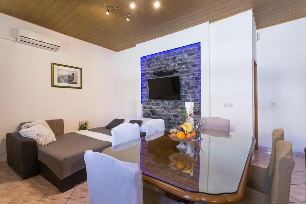 Apartman Ikar Podstrana Bagian luar foto