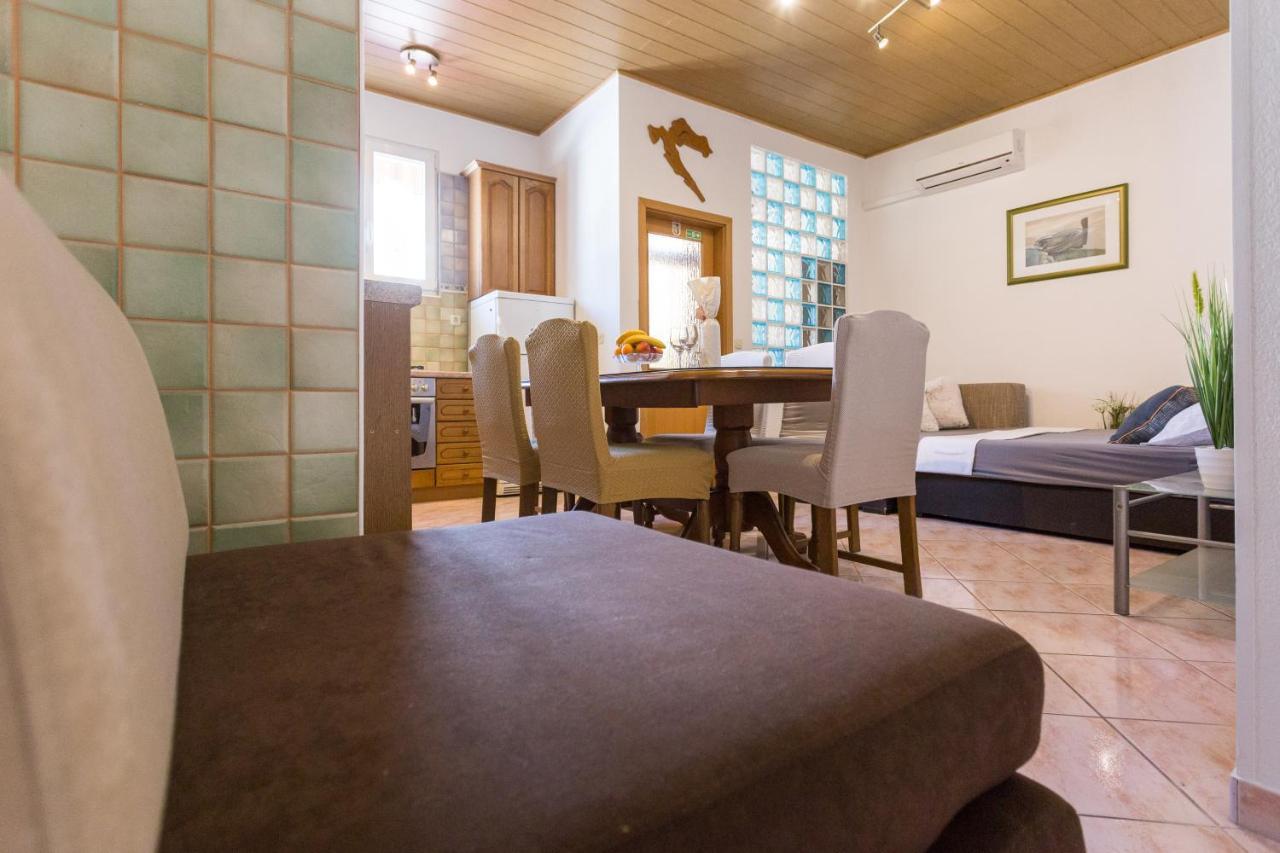 Apartman Ikar Podstrana Bagian luar foto
